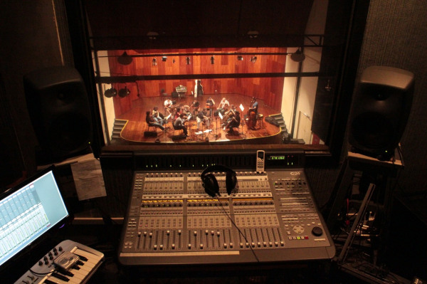 Teatro Belquiss do EMAC usado pelo laboratório para fazer gravações.jpg